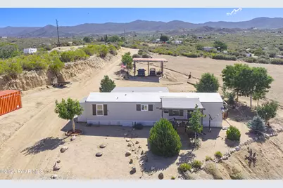 8360 W Barrington Road, Wilhoit, AZ 86332 - Photo 1