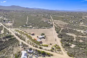 8360 W Barrington Rd, Wilhoit, AZ 86332 - Photo 37