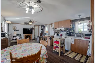 8360 W Barrington Road, Wilhoit, AZ 86332 - Photo 9