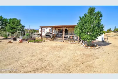 8360 W Barrington Road, Wilhoit, AZ 86332 - Photo 3