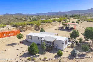 8360 W Barrington Rd, Wilhoit, AZ 86332 - Photo 33