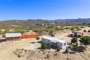 8360 W Barrington Rd, Wilhoit, AZ 86332 - Photo 31