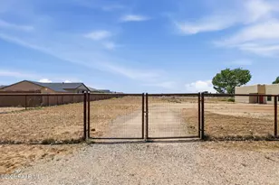 9040 N Antelope Mdws Dr, Prescott Valley, AZ 86315 - Photo 47