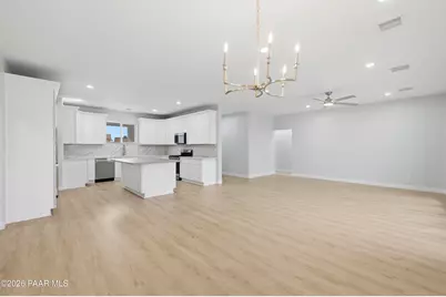 8585 E Apache Drive, Prescott Valley, AZ 86314 - Photo 11