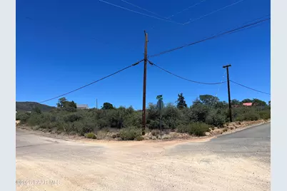9488 S Steven Trail, Wilhoit, AZ 86332 - Photo 1