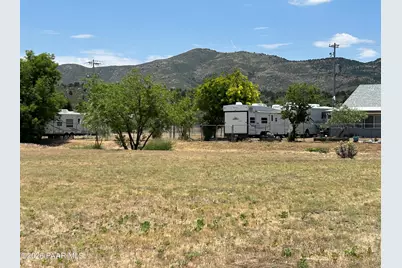 18628 S Joseph Hodge Road, Peeples Valley, AZ 86332 - Photo 11