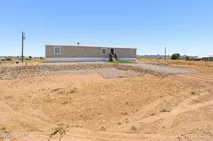 235 W Acapulco Way, Paulden, AZ 86334 - Photo 3