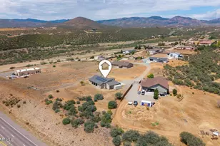 1805 S Crooked H Trail, Dewey-Humboldt, AZ 86327 - Photo 43
