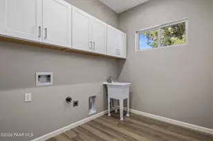7905 E Smoke House Ln, Prescott Valley, AZ 86315 - Photo 31