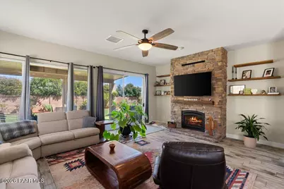 7648 E Nightingale Star Lane, Prescott Valley, AZ 86315 - Photo 11