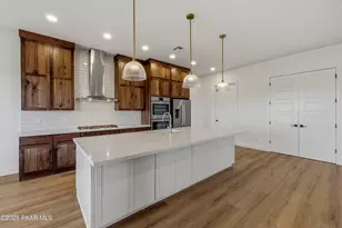 561 S Lakeview Dr, Prescott, AZ 86301 - Photo 11