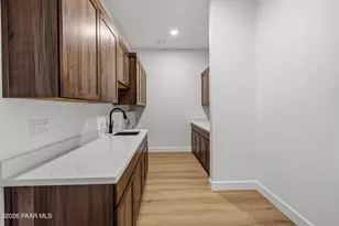 561 S Lakeview Dr, Prescott, AZ 86301 - Photo 17
