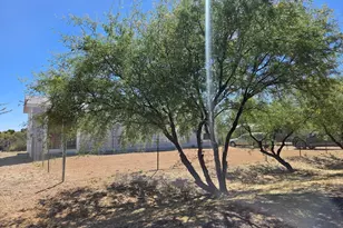 20779 E Sierra Dr, Mayer, AZ 86333 - Photo 3