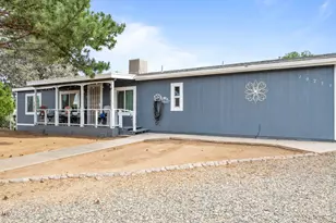 10293 E Manzanita Trail, Dewey-Humboldt, AZ 86327 - Photo 1