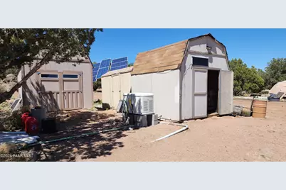 21095 E McKenzie Drive, Kingman, AZ 86401 - Photo 3