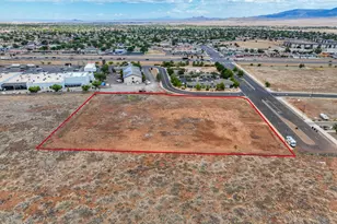 8391 E Eastridge Dr, Prescott Valley, AZ 86314 - Photo 1