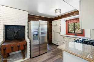 885 S Rancho Vista Dr, Prescott, AZ 86303 - Photo 27