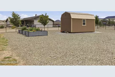 9860 N Loper Road, Prescott Valley, AZ 86315 - Photo 33