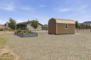 9860 N Loper Rd, Prescott Valley, AZ 86315 - Photo 33