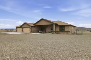 9860 N Loper Rd, Prescott Valley, AZ 86315 - Photo 35