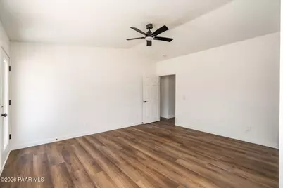10375 E Oak Creek Valley Drive, Cornville, AZ 86325 - Photo 11