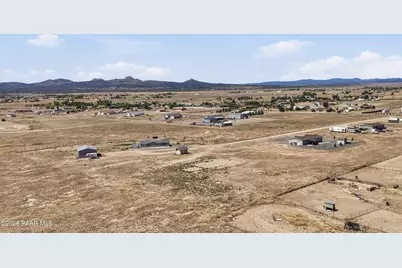 2280 W Chardonnay Way, Paulden, AZ 86334 - Photo 15