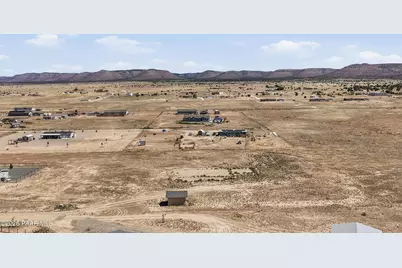 2280 W Chardonnay Way, Paulden, AZ 86334 - Photo 13