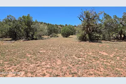 236 W Kings Ranch Road, Ash Fork, AZ 86320 - Photo 3