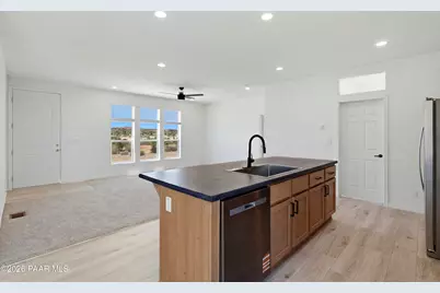 27139 N Kingdom Court, Paulden, AZ 86334 - Photo 9