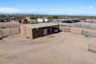 27513 N 252nd Ave, Wittmann, AZ 85361 - Photo 33