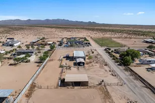 27513 N 252nd Ave, Wittmann, AZ 85361 - Photo 31