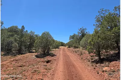450 Arizona Road, Ash Fork, AZ 86320 - Photo 3