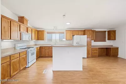 26875 N Kitty Hawk Lane, Paulden, AZ 86334 - Photo 7