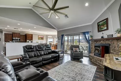 8675 N Buffalo Hill Court, Prescott Valley, AZ 86315 - Photo 11