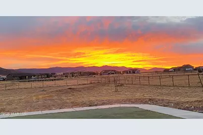 8675 N Buffalo Hill Court, Prescott Valley, AZ 86315 - Photo 9