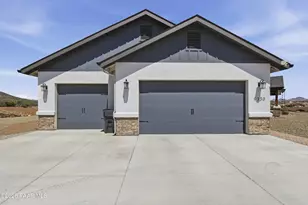 9330 N Concho St, Prescott Valley, AZ 86315 - Photo 35