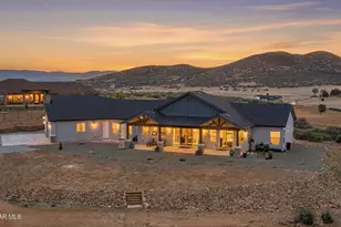 9330 N Concho St, Prescott Valley, AZ 86315 - Photo 3