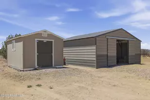 23962 N Headwaters Rd, Paulden, AZ 86334 - Photo 5