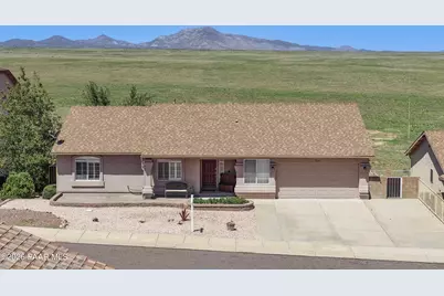 7112 N Pinnacle Pass Drive, Prescott Valley, AZ 86315 - Photo 1