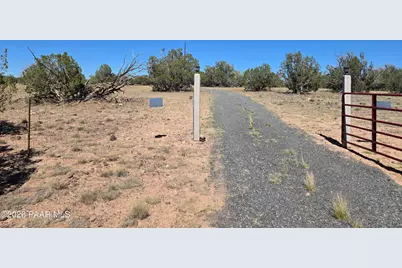 13 W Couchman Trail, Ash Fork, AZ 86320 - Photo 17