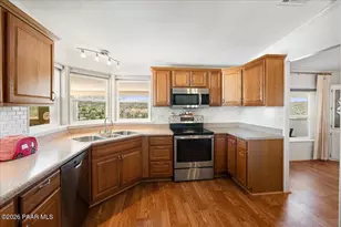 2225 Hillside Loop Rd, Prescott, AZ 86301 - Photo 13