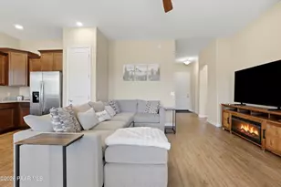 6957 E Byron Pl, Prescott Valley, AZ 86314 - Photo 7