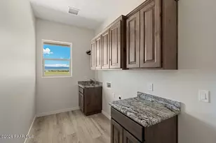 8028 N McWorter Pl, Prescott Valley, AZ 86315 - Photo 17