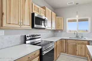 26180 N Vineyard Ln, Paulden, AZ 86334 - Photo 17