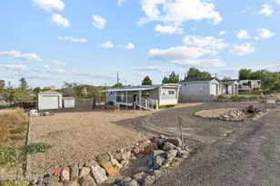 20877 E Deer Valley Ln, Mayer, AZ 86333 - Photo 11
