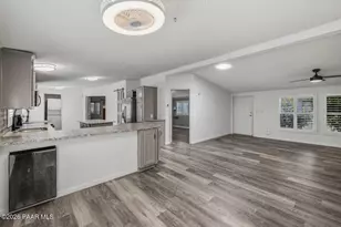 12140 E Obsidian Loop Rd, Dewey-Humboldt, AZ 86327 - Photo 11