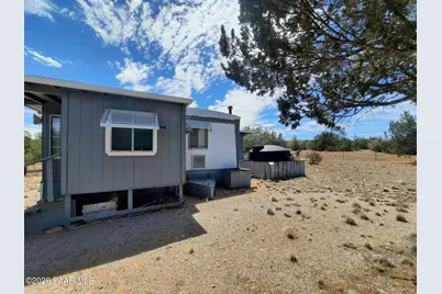 31935 W Calle Belleza, Seligman, AZ 86337 - Photo 3