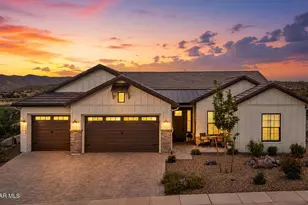 1121 S Lakeview Dr, Prescott, AZ 86301 - Photo 1