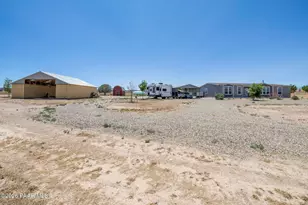 1285 W Kings Ct, Paulden, AZ 86334 - Photo 3