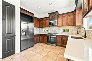 6081 E Haskins Ct, Prescott Valley, AZ 86314 - Photo 11